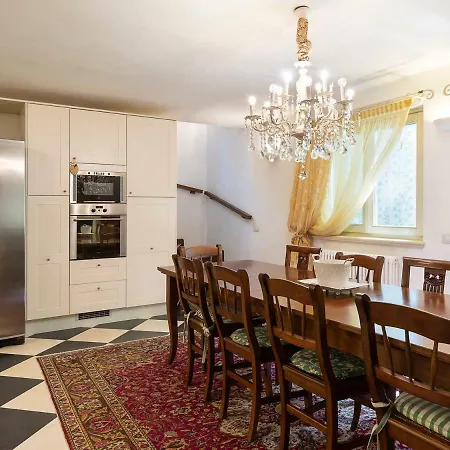Castelletto Di Branduzzo Sleeps 12 Pool Wifi Villa *